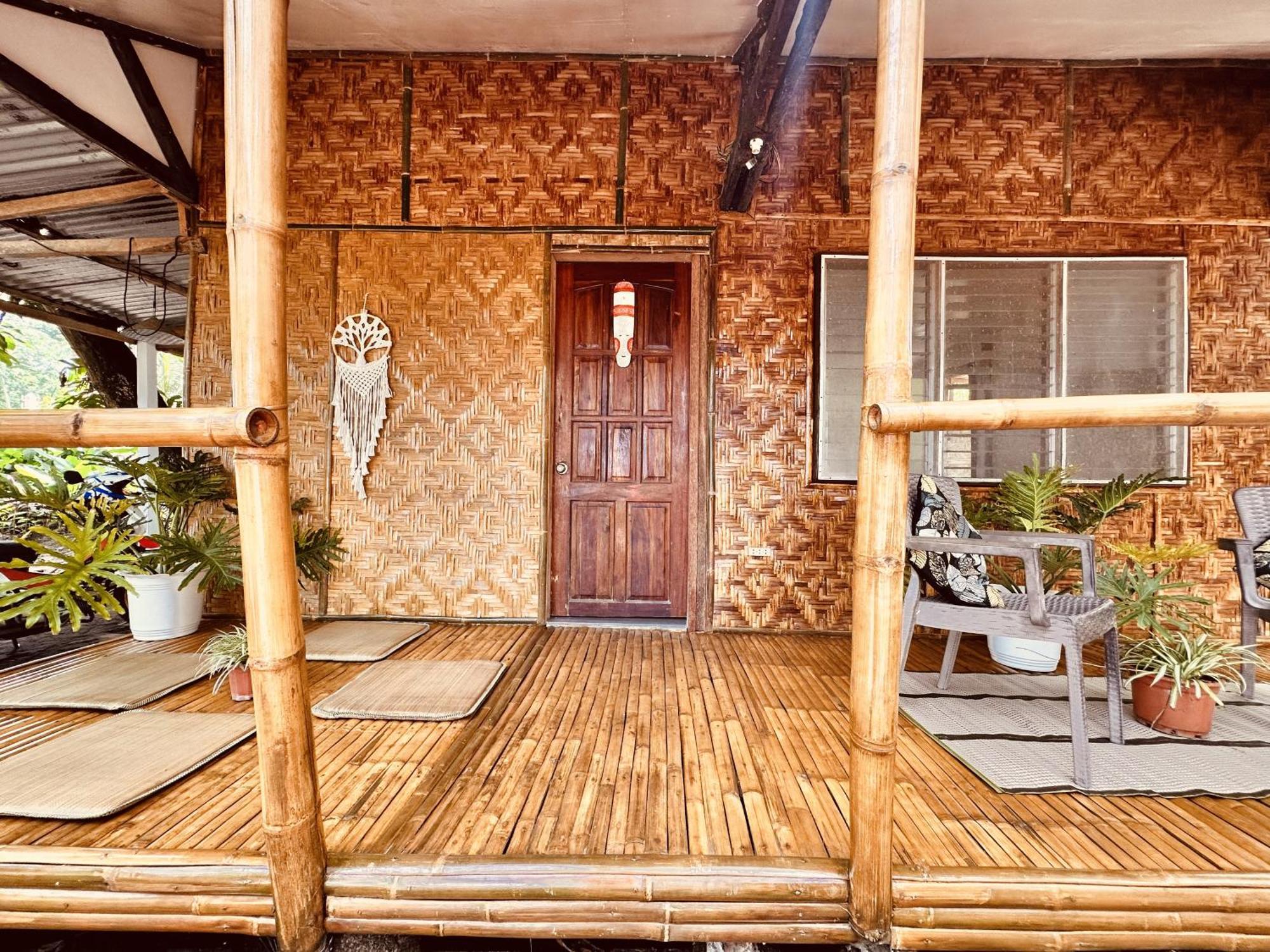 Playa Del Fuego Camiguin Beach Hostel & Resort Mambajao Bagian luar foto