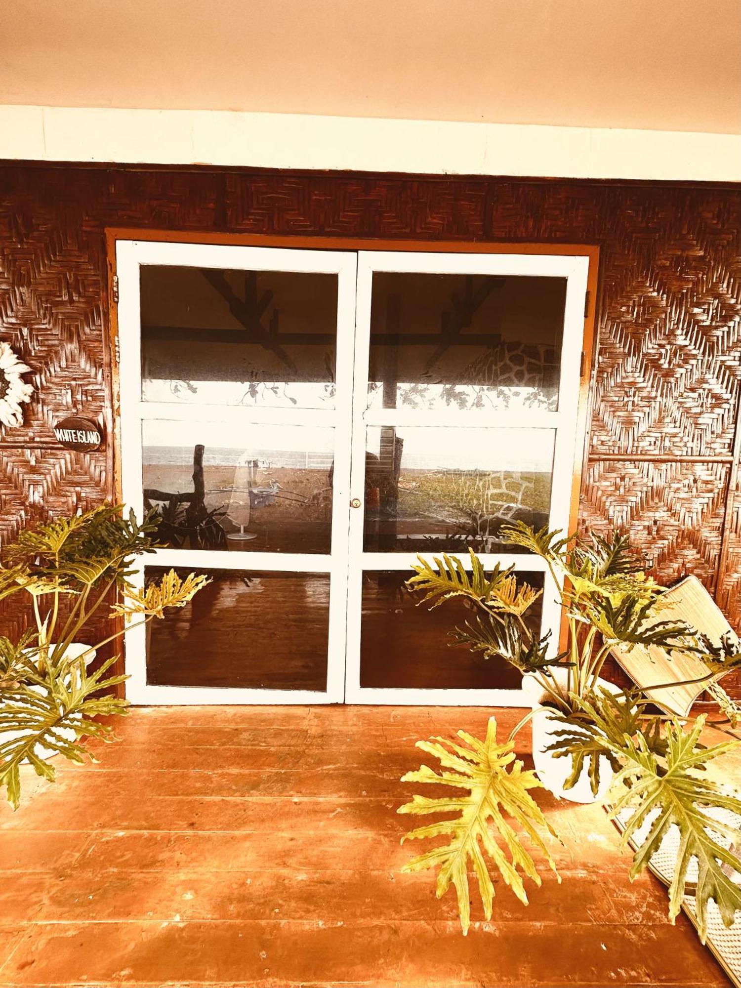 Playa Del Fuego Camiguin Beach Hostel & Resort Mambajao Bagian luar foto